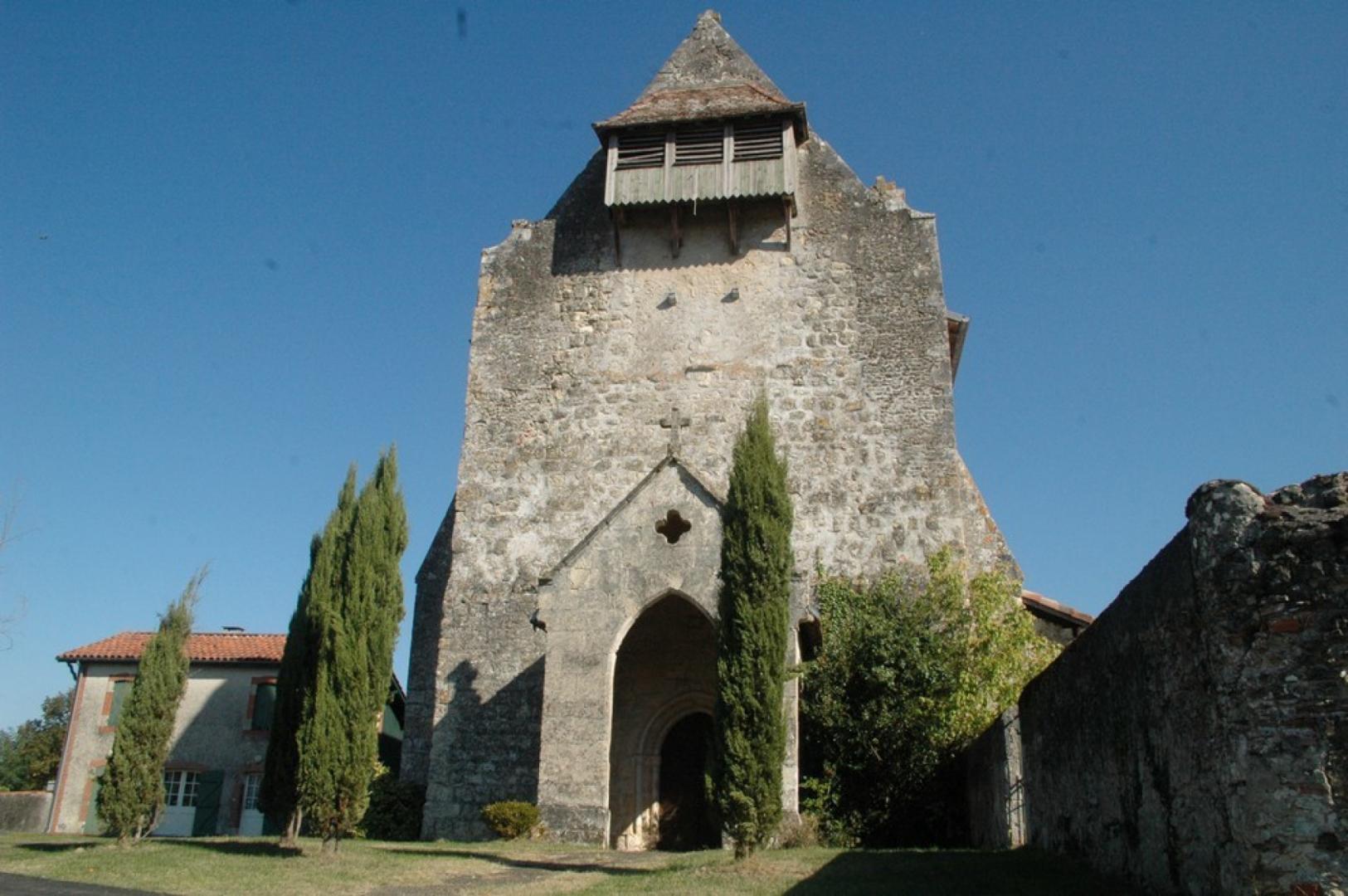 vue de face de l'église